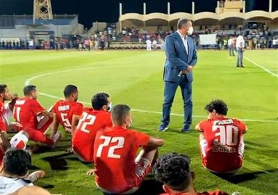  الخطيب يدرس تعيين "طبيب نفسي" لفريق الأهلي