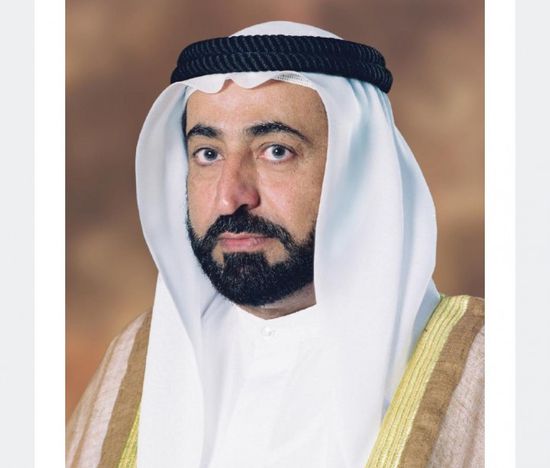  "القاسمي" يصدر مرسوما بشأن إلحاق جائزة الشارقة لأطروحات الدكتوراة في العلوم الإدارية