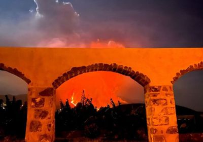 بعد إغلاقه 24 ساعة.. إعادة فتح مطار جزيرة لا بالما بأسبانيا