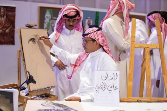 فنانو 10 دول في معرض الصقور والصيد السعودي