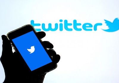 "تويتر" يزيل شارات التوثيق من حسابات وزارات أفغانية