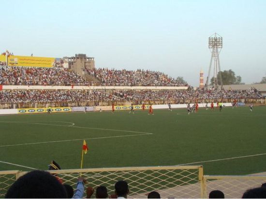  "كاف" يمنع إقامة المباريات في ملاعب السودان