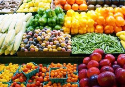 استقرار أسعار الخضروات والفواكه بأسواق عدن اليوم الإثنين