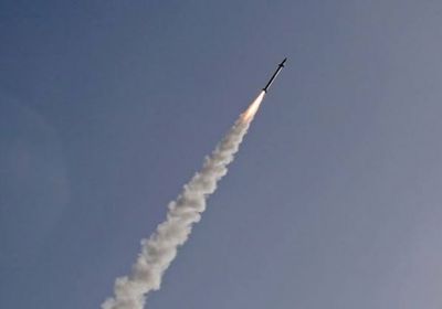 إطلاق صاروخ باليستي من وسط أحياء صنعاء