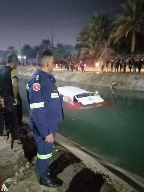  العراق.. انقاذ 13 زائرا بعد سقوط حافلتهم في نهر الحسينية