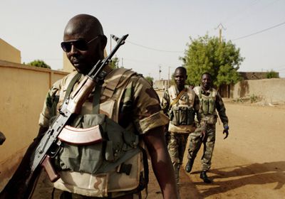  مالي: مقتل 5 حراس بهجوم على قافلة متجهة لمنجم ذهب