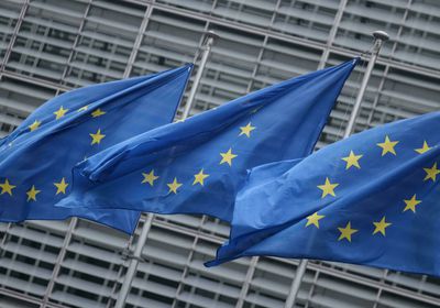 الاتحاد الأوروبي يتجه لتمديد آلية لمراقبة تصدير لقاحات كورونا