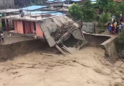  مقتل 4 أشخاص في فيضانات بإندونيسيا