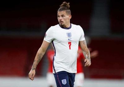 ليدز يسعى لتحصين فيليبس أمام مفاوضات مانشستر يونايتد