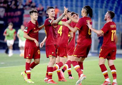 روما يكتسح زوريا بثلاثية في دوري المؤتمر الأوروبي