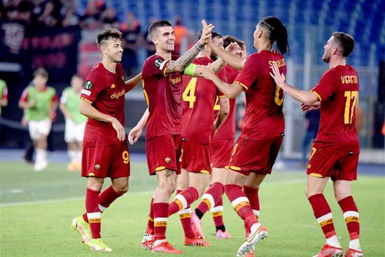 روما يكتسح زوريا بثلاثية في دوري المؤتمر الأوروبي