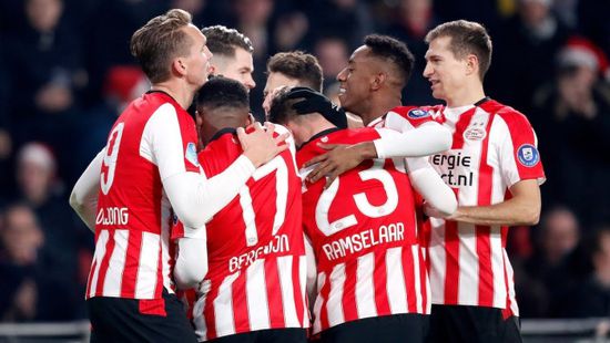 أيندهوفن يسحق شتورم جراتس برباعية