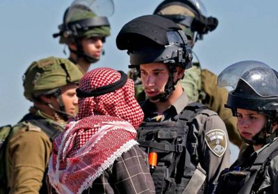الاحتلال يعتقل 9 فلسطينيين في الضفة الغربية
