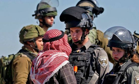 الاحتلال يعتقل 9 فلسطينيين في الضفة الغربية