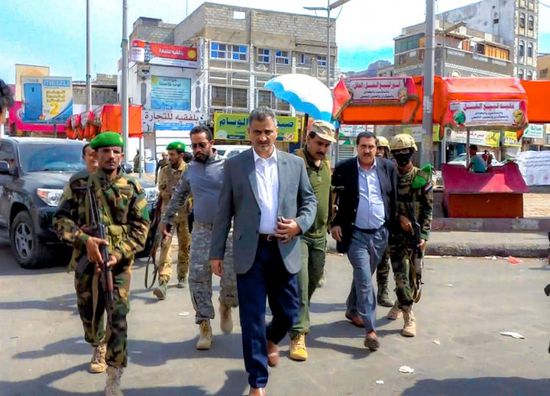 لملس يتفقد كريتر ويتعهد بمحاكمة الإرهابيين وتعويض الضحايا