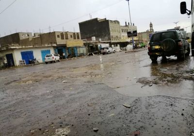 الأمطار والأوحال تعطل مظاهر الحياة بردفان