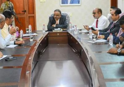 وزير النقل يتابع خطط تطوير هيئة الطيران المدني