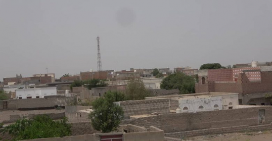 بالأسلحة الثقيلة.. استهداف حوثي للمدنيين في التحيتا