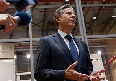 بلينكن يصل إلى فرنسا بعد أزمة الغواصات الأسترالية