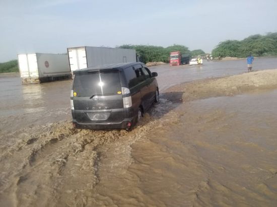 شلل مروري في الخط الدولي بأحور