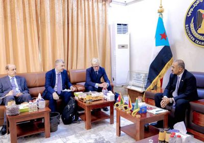 الزُبيدي يستقبل المبعوث الأممي في العاصمة عدن