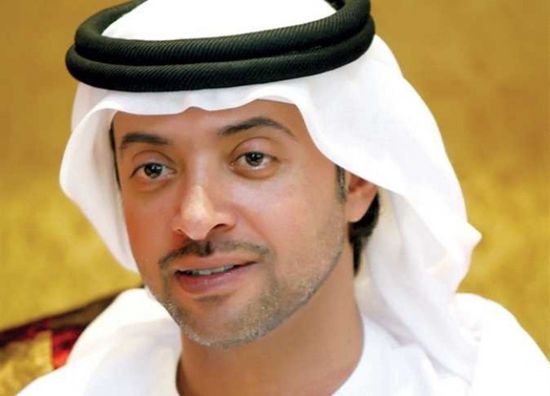 هزاع بن زايد يهنئ الجابر بجائزة شخصية العام بقطاع الطاقة