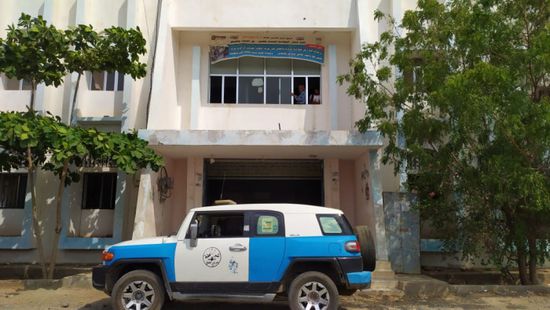 مرور لحج يصدر 835 كارت ملكية لأصحاب السيارات