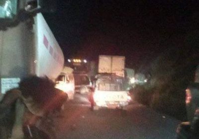 شلل مروري على طريق نقيل سمارة