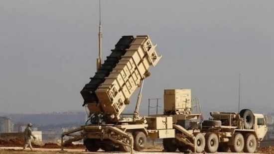 الدفاعات السعودية تحمي خميس مشيط من صاروخ ومسيرة