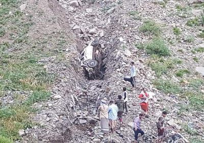 وفاة سيدتين في سقوط سيارة من منحدر بجبل صبر