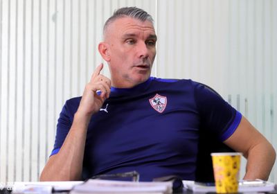  كارتيرون: كيروش استبعد شريف وأفشة لفرض شخصيته