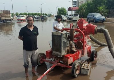 "إغاثية انتقالي عدن" تزور مواقع متضررة من الأمطار