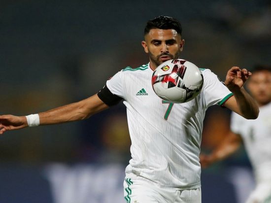 محرز يضيف الثالث للجزائر في مرمى النيجر