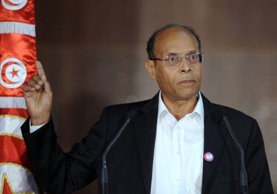  مطالبات تونسية بسحب جواز السفر الدبلوماسي من المرزوقي