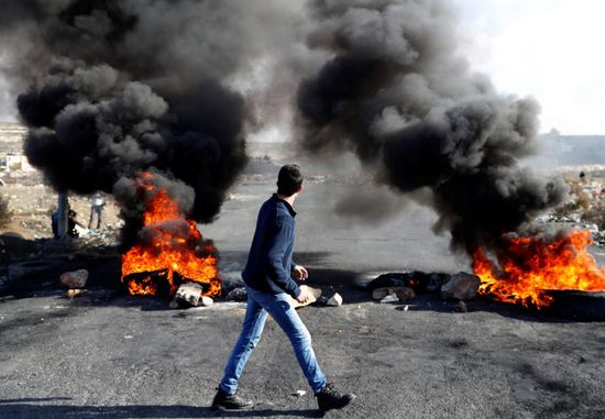  نشوب مواجهات بين فلسطينيين واسرائيليين في القدس