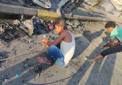 كهرباء عدن تعالج أضرار تفجير حجيف