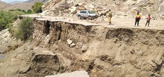 تضرر طرق ودفاعات باتيس جراء السيول