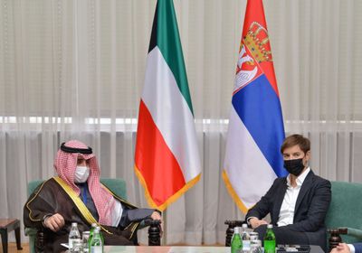 وزير الخارجية الكويتي يجتمع مع رئيس وزراء صربيا