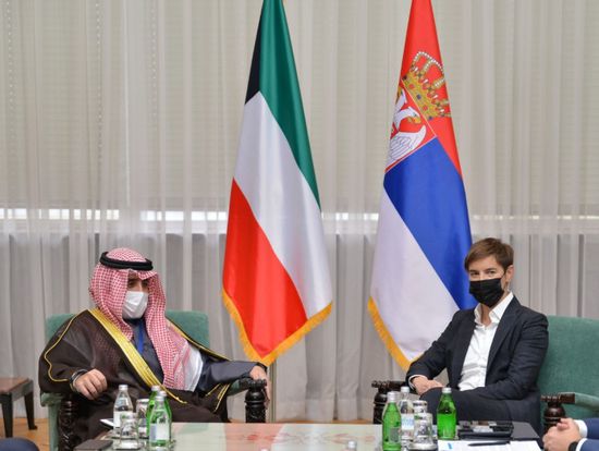 وزير الخارجية الكويتي يجتمع مع رئيس وزراء صربيا