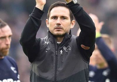 لامبارد ينضم لقائمة المرشحين لتولي تدريب نيوكاسل يونايتد