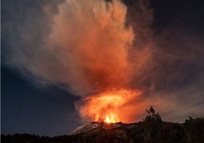 إخلاء المزيد من منازل السكان بجزيرة لا بالما الاسبانية