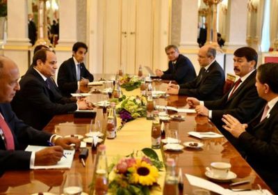  مأدبة عشاء من الرئيس المجري على شرف نظيره المصري