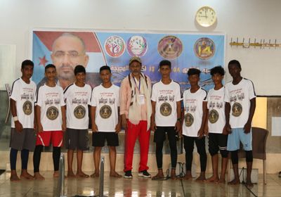 تكريم الفائزين بمهرجان السباحة المدرسية في خورمكسر