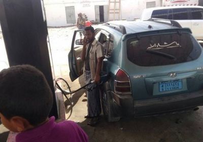 شح المحروقات يؤزم الوضع المعيشي بشبوة