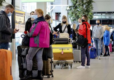 أمريكا تخفف القيود أمام المسافرين من المكسيك وكندا