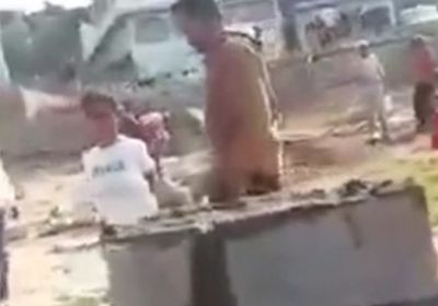 قيادي حوثي يستولي على أرض في إب