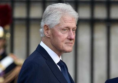 نقل بيل كلينتون إلى أحد مستشفيات كاليفورنيا