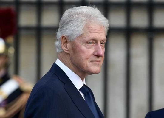 نقل بيل كلينتون إلى أحد مستشفيات كاليفورنيا