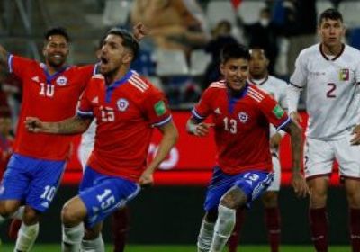 تشيلي تقذف ثلاثية نظيفة في مرمى فنزويلا