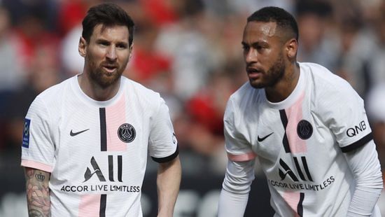 إعلان تشكيل باريس سان جيرمان في غياب ميسي ونيمار